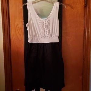 Black and white modest dress